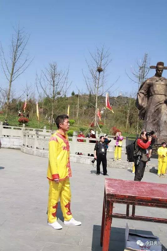 非遗｜今天带你走近仡佬民族工匠、空中舞者“罗仕海”