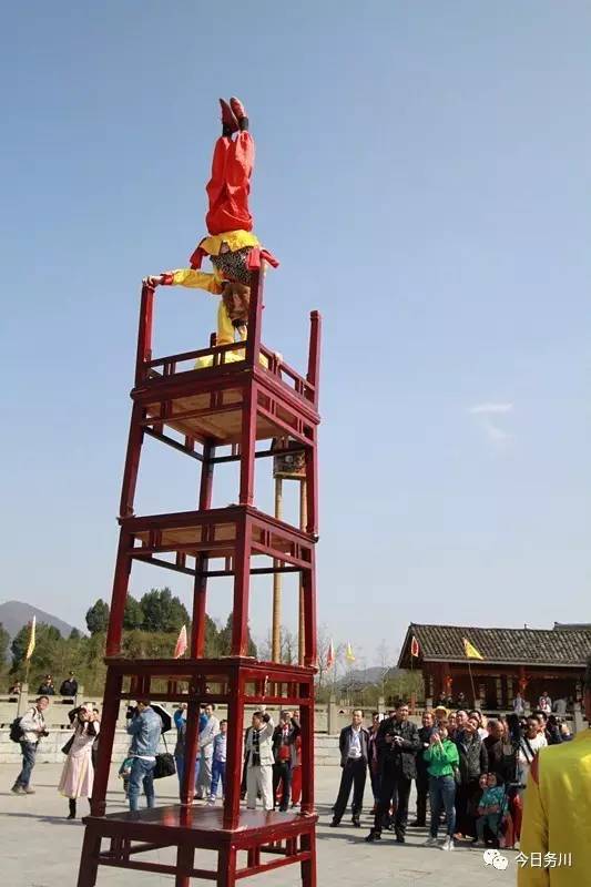 非遗｜今天带你走近仡佬民族工匠、空中舞者“罗仕海”