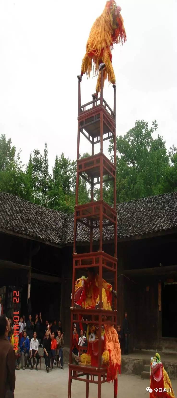 非遗｜今天带你走近仡佬民族工匠、空中舞者“罗仕海”