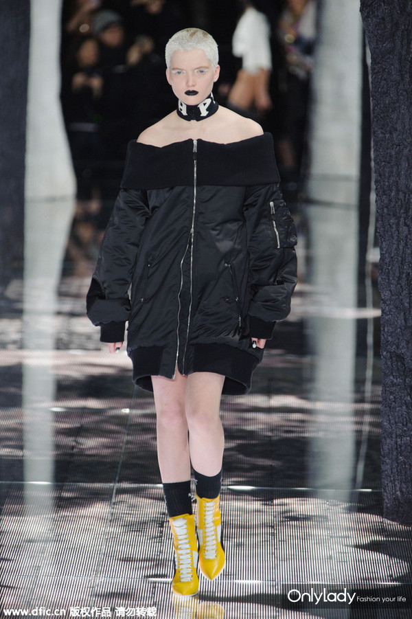 蕾哈娜上综艺节目,蕾哈娜爆单