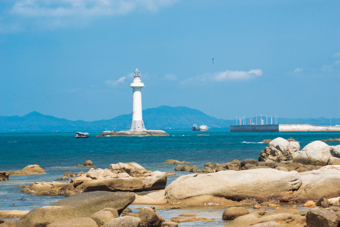 去三亚感受碧海蓝天,享受椰风海韵三亚度假指南精选