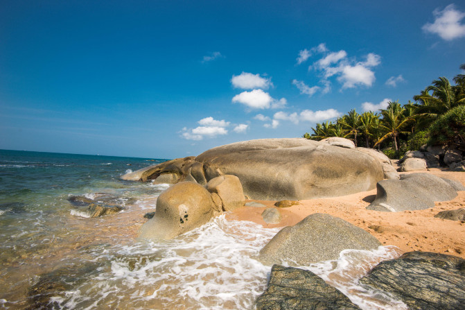 去三亚感受碧海蓝天,享受椰风海韵三亚度假指南精选