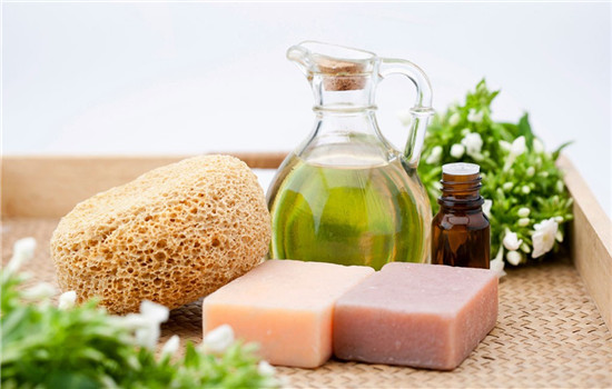 精简了一本书的精油居家应用妙招