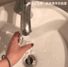 穿高跟鞋的漂亮方法慢动作,怎么穿高跟鞋才不会痛技巧