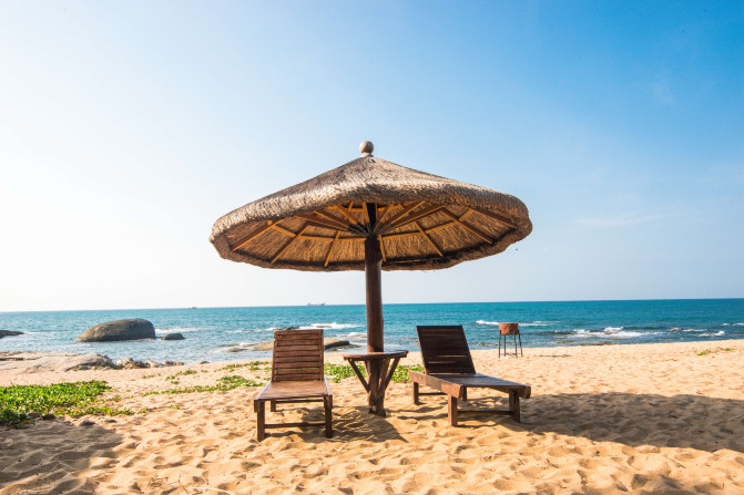 去三亚感受碧海蓝天,享受椰风海韵三亚度假指南精选