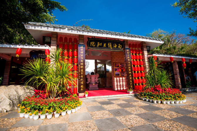 去三亚感受碧海蓝天,享受椰风海韵三亚度假指南精选