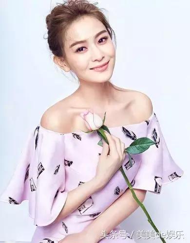 她是《太子妃》中的“哭点担当”绿篱,现成热门剧女一号