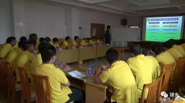 梅州足协教练训练,在梅州找哪位教练学车好