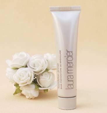 平价隔离和粉底哪个好一点,平价隔离和品牌隔离的区别