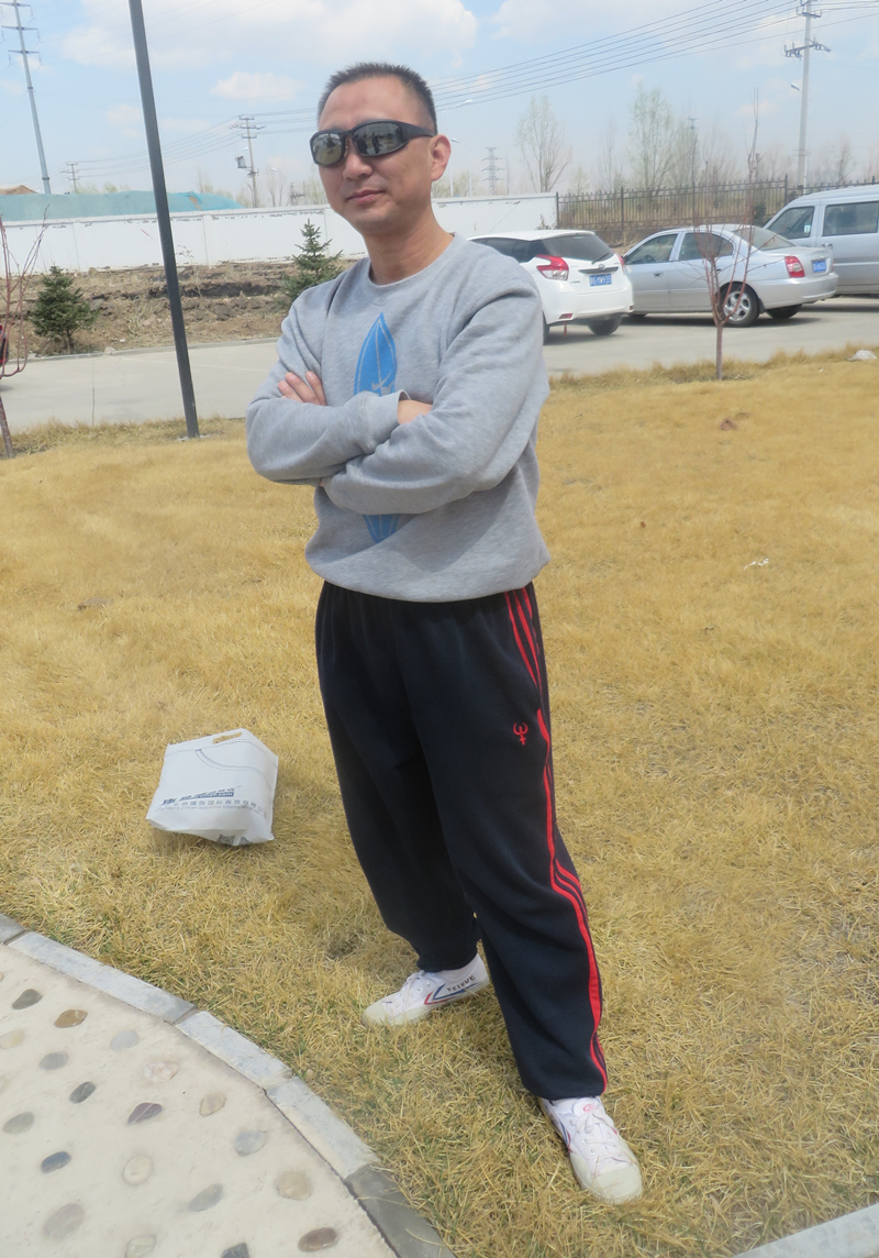 时尚防眩光运动眼镜,弧形环抱运动眼镜