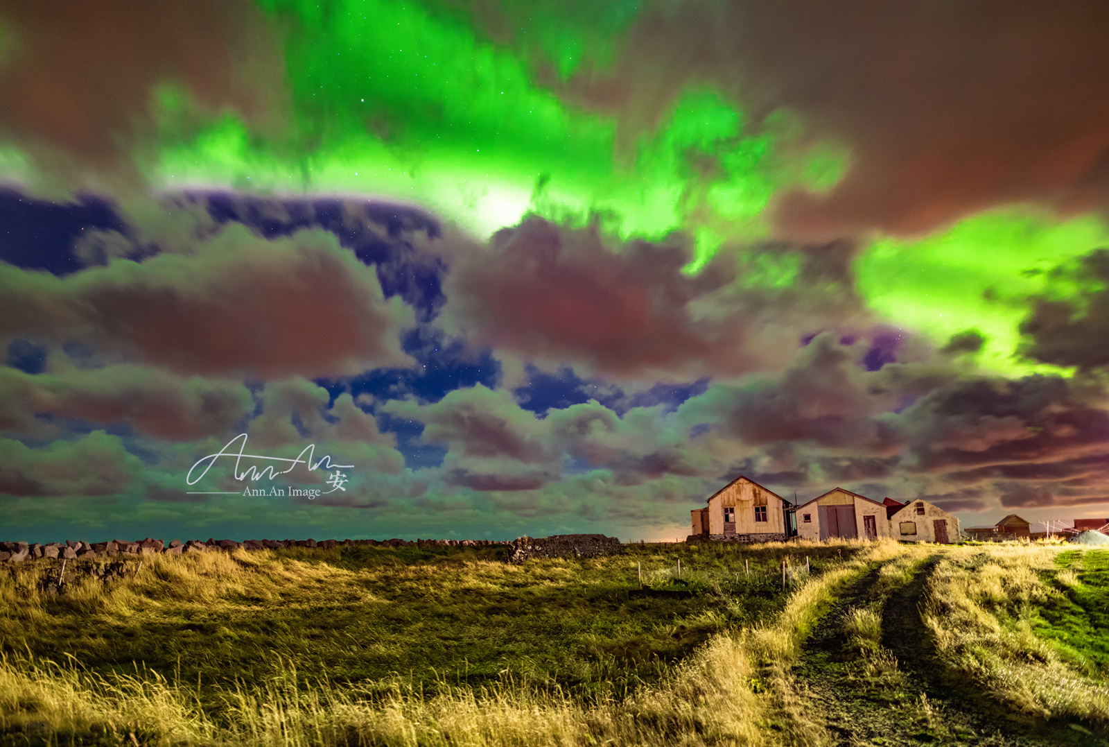 冰岛北极光美景,冰岛北极光惊艳时刻