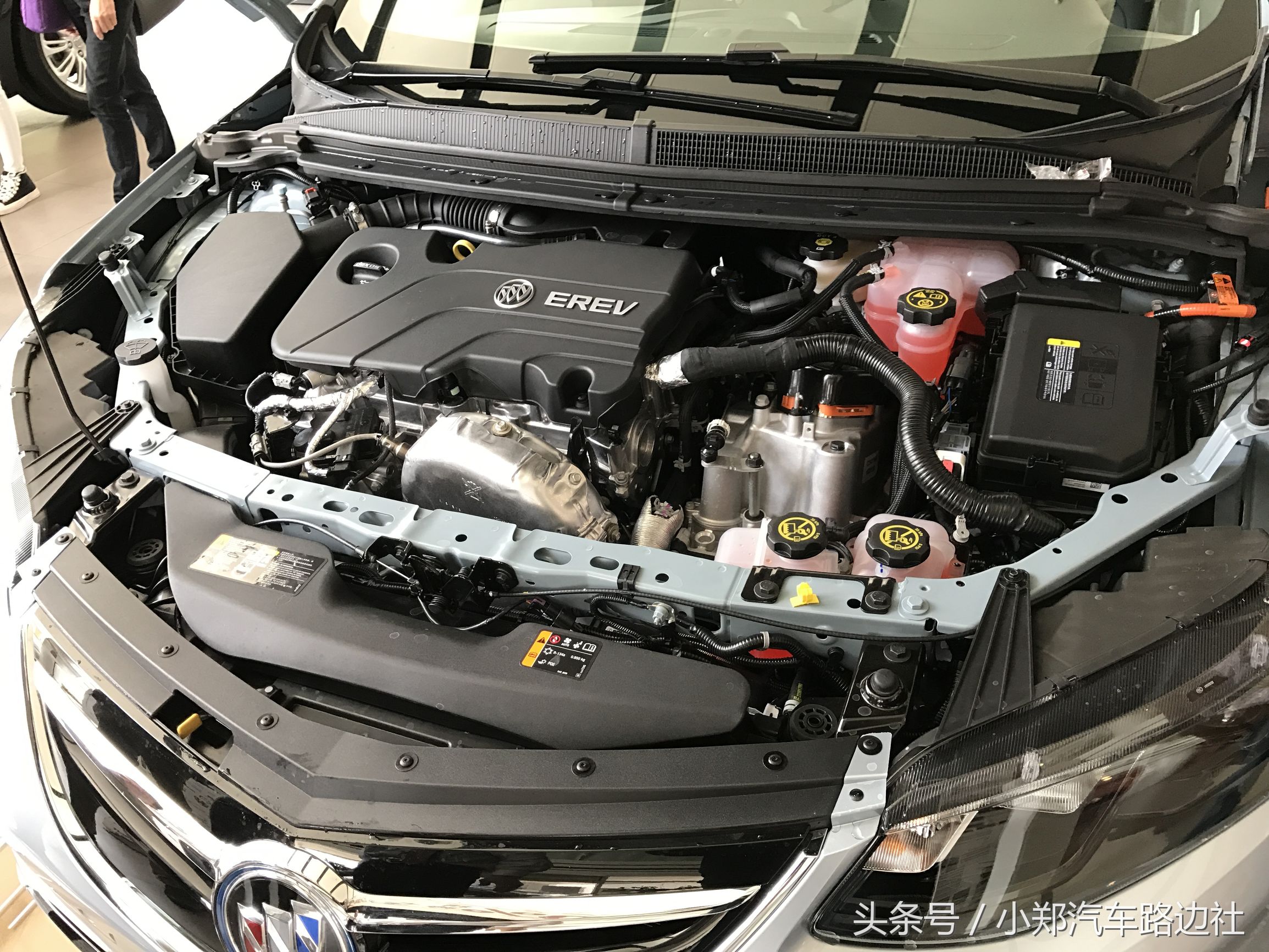 别克VELITE5都市增程式,别克新款velite5