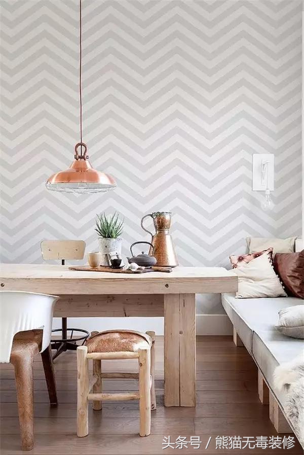 自粘墙纸起泡了怎么办,回潮天墙面发霉怎么处理