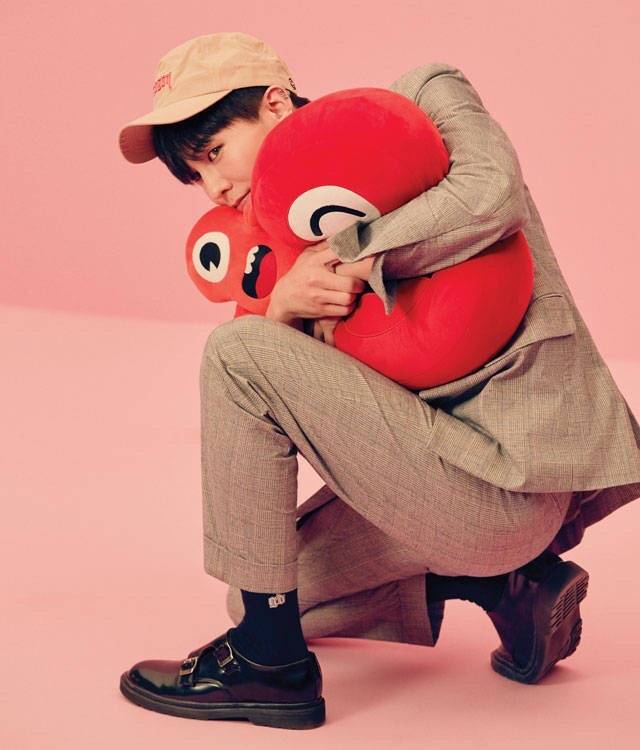 鸡涌老婆团可以换壁纸啦好帅心脏受到了暴击