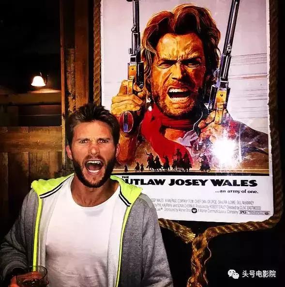 速度与激情8出现的儿子是谁演的,速度与激情8中红色老爷跑车