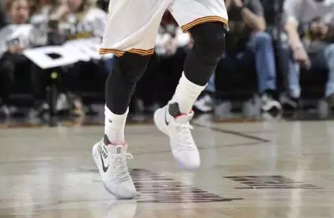 球鞋该怎么选择,球鞋怎么选才省钱