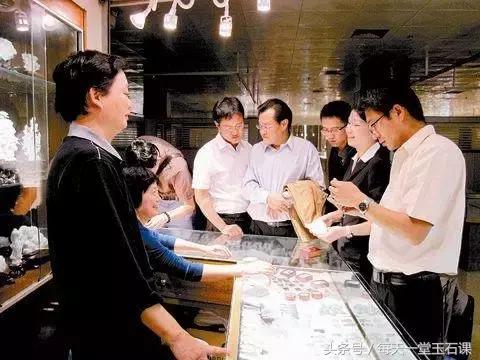 怎么买玉才不会被人骗,怎么买玉不会买假