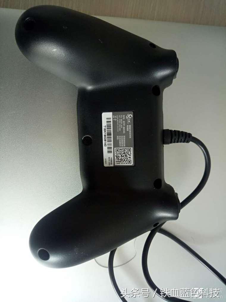 游戏手柄北通蝙蝠三,北通蝙蝠3s手柄怎么玩我的世界