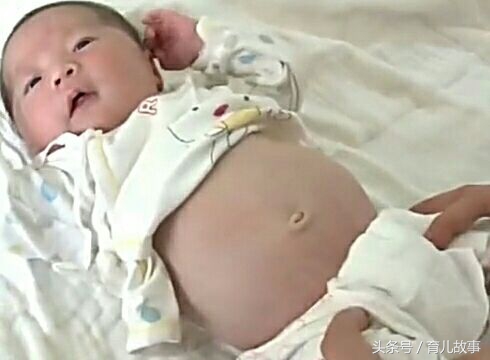 四个月大孩子吐奶,四个多月的小孩吐奶是什么原因