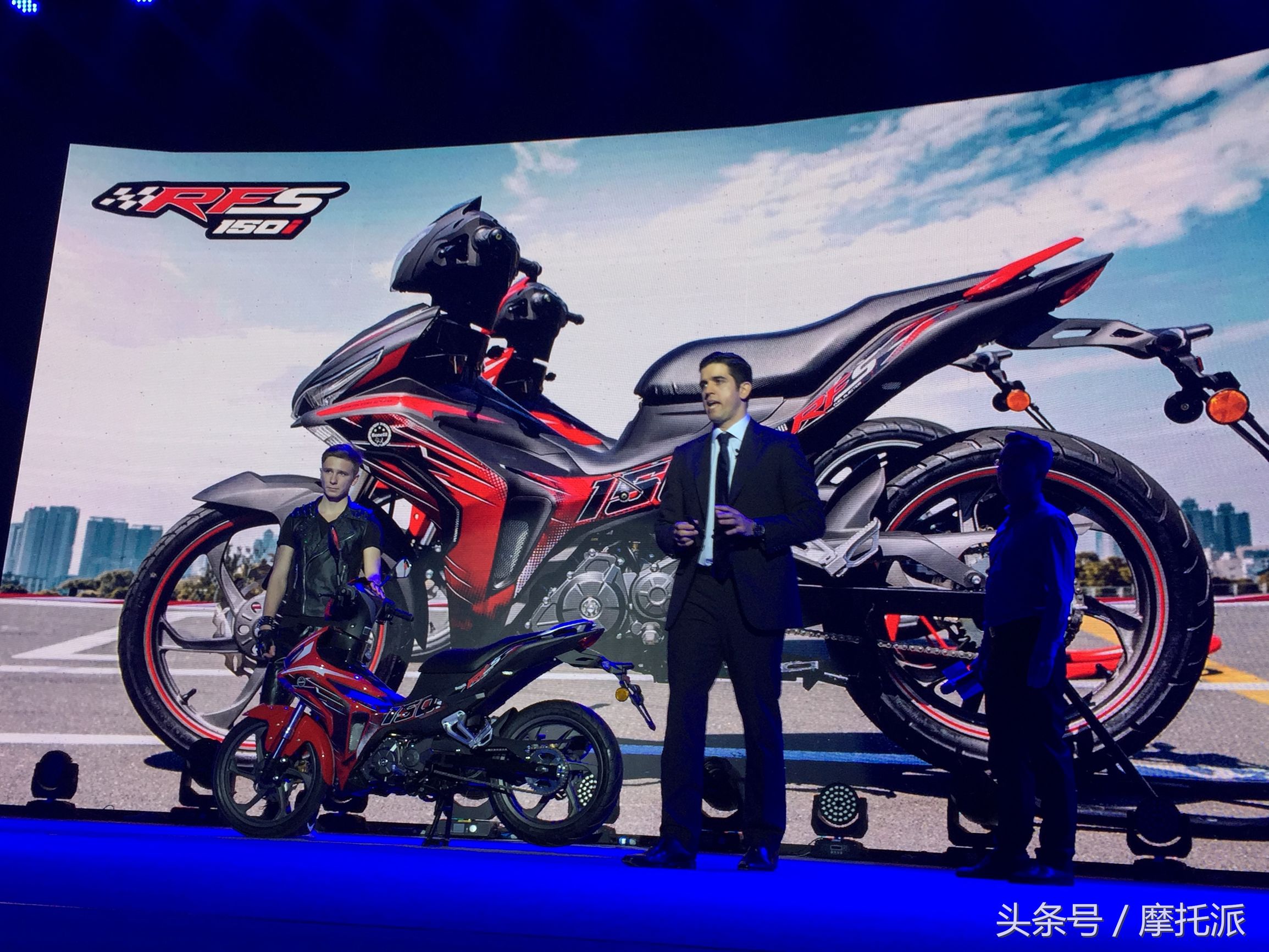 抢先曝光，首款国产万元级弯梁车面市，价格8980元