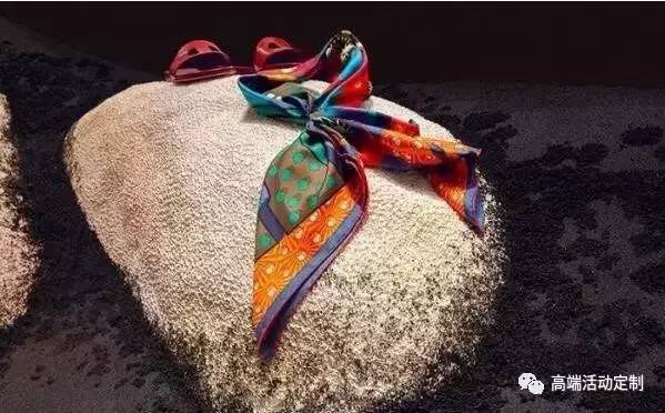 2022美陈创意设计方案,爱马仕2020春季橱窗设计原则