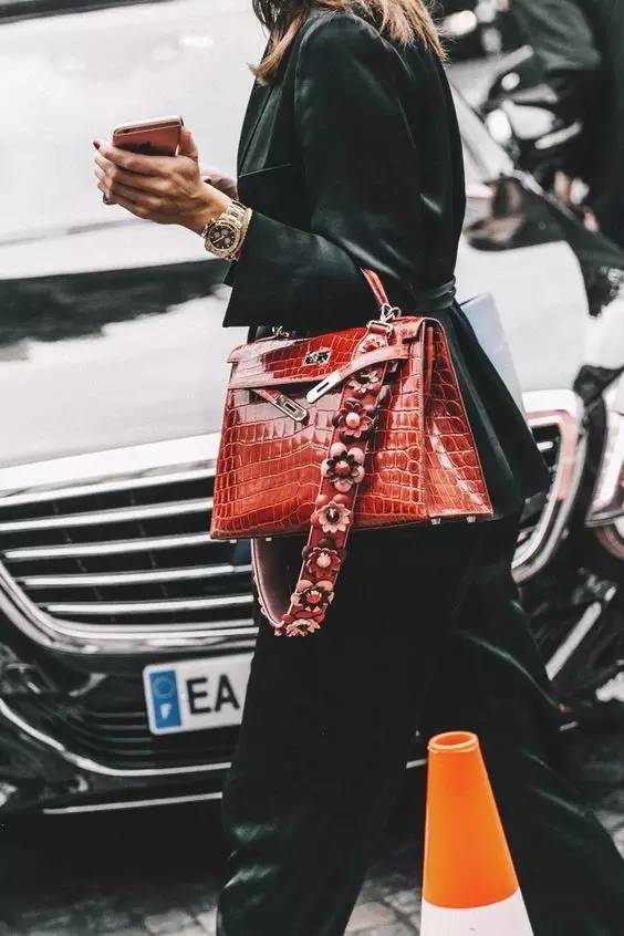 省钱我会玩儿，买条包带能上天！