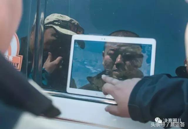 这些景这些情只有那些环塔男人能看得到能感受到