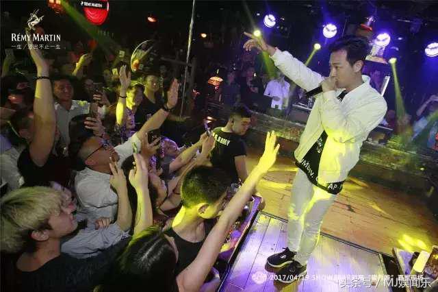 香港艺人梁烈唯,梁烈唯惠州酒吧