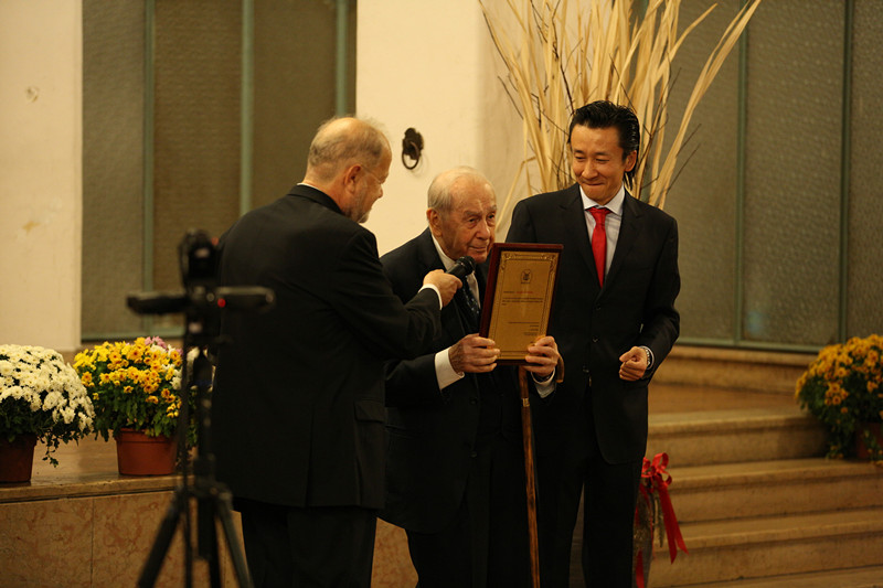 安杰洛洛福雷塞教学,安杰洛洛福雷塞采访