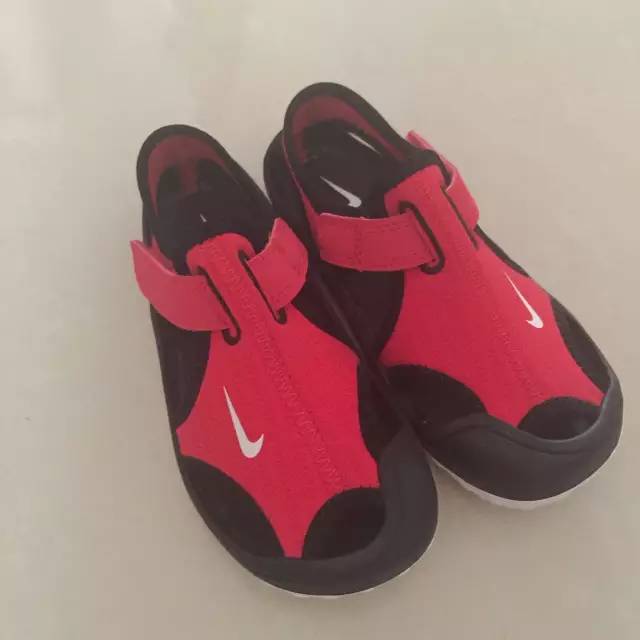 什么牌子的儿童凉鞋比较好穿耐穿,儿童凉鞋品牌哪种比较好穿