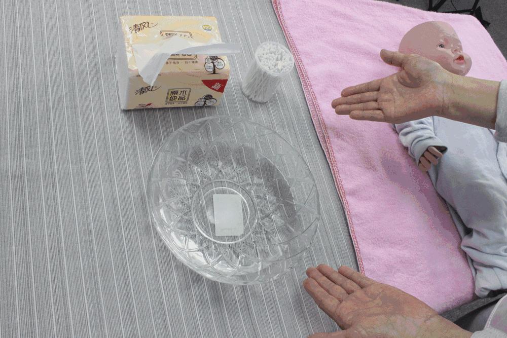 新生儿眼部清洁的正确使用方法,新生儿鼻子清洁方法