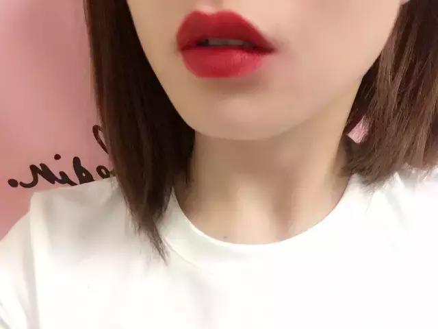 到底该怎么涂口红,到底要怎样涂口红
