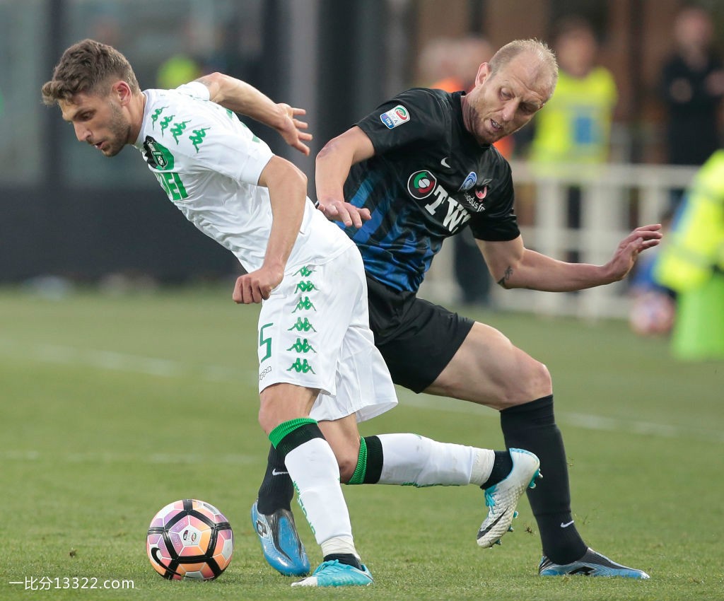 三大后卫,三后卫足球阵容