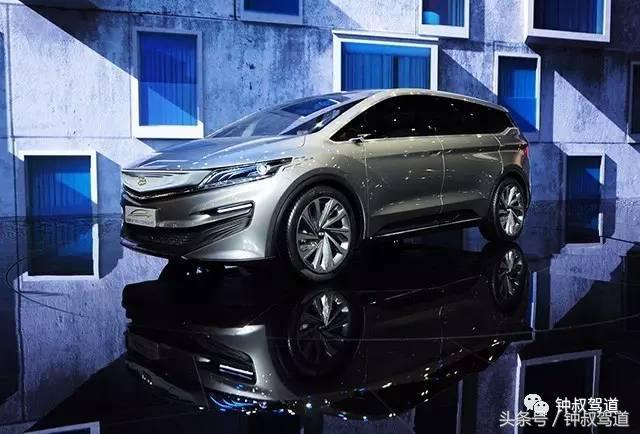 在浮华的飨宴里,钟叔只记住这些车和事