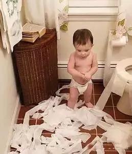 教孩子们叠彩纸,和宝宝一起折纸