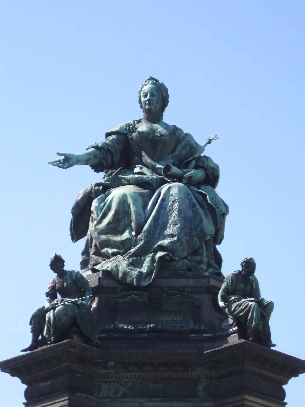 欧洲王室茜茜公主,茜茜公主英国女王