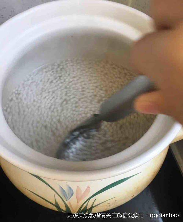 水果西米捞家常做法,自制西米红豆水果捞的做法