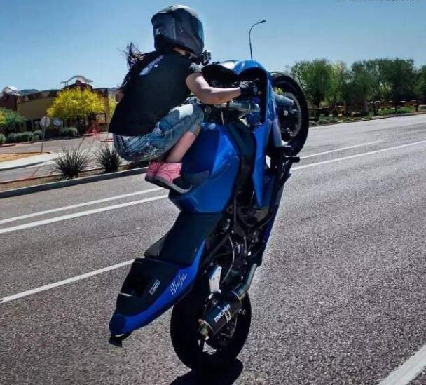 摩托车油箱凹进去了在家怎么修复,汽车油箱口变形了怎么修复