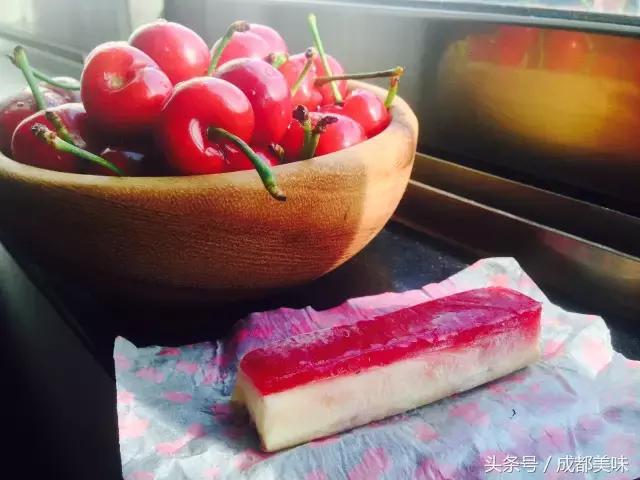 1月仅售7天的芝士条，身家过亿照样排队！谁给你的自信？