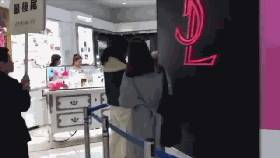 朋友圈没有五十个代购，这些绝对买不齐