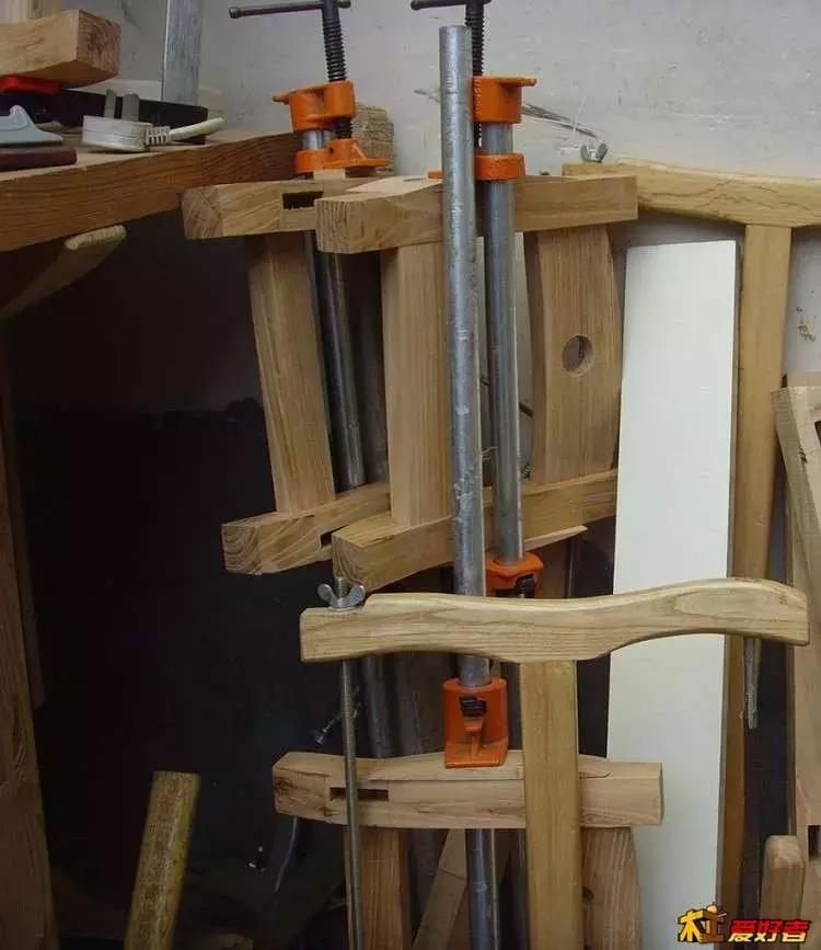 坐着轮椅入了坑——《轮椅上的木匠》