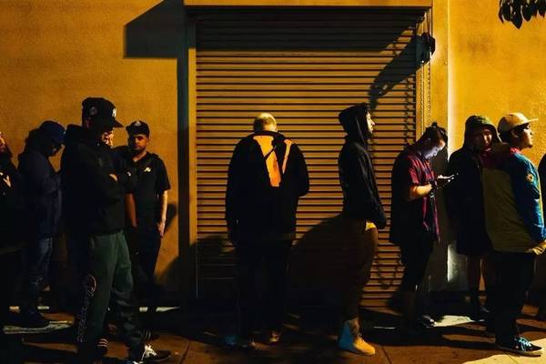 跟着这两人学穿搭，刷街名单肯定有你