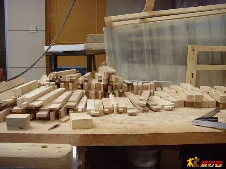 坐着轮椅入了坑——《轮椅上的木匠》