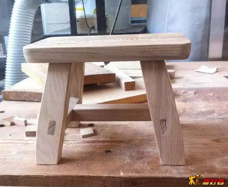 坐着轮椅入了坑——《轮椅上的木匠》