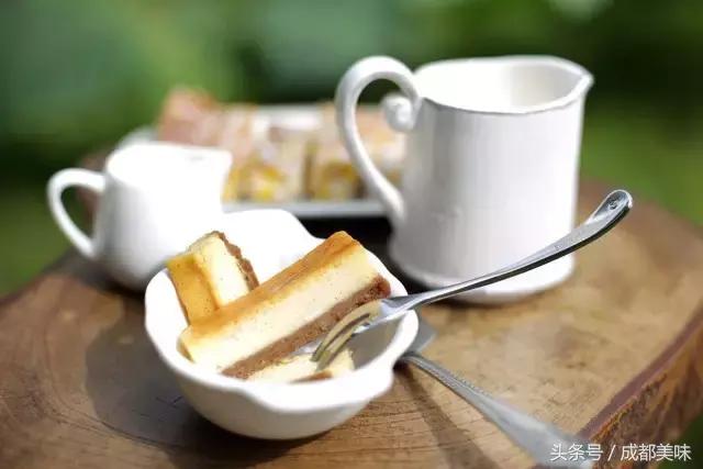 1月仅售7天的芝士条，身家过亿照样排队！谁给你的自信？