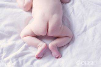 婴儿尿布疹护理指导的视频,护理尿布疹哪些做法是正确的