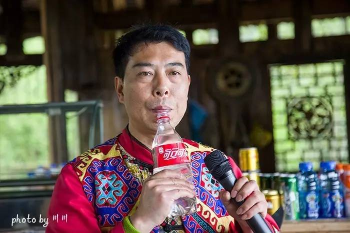 世界上最大的坑是什么,世界上最深的坑是什么坑