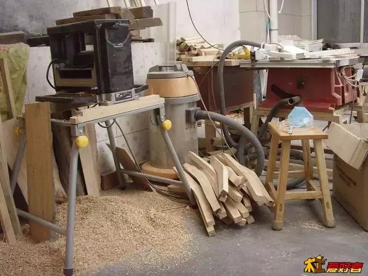 坐着轮椅入了坑——《轮椅上的木匠》