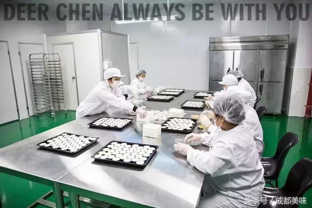 1月仅售7天的芝士条，身家过亿照样排队！谁给你的自信？