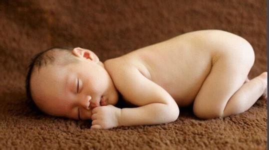 婴儿尿布疹护理指导的视频,护理尿布疹哪些做法是正确的